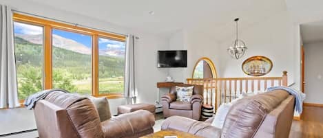 TV, fireplace, offices