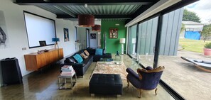 Smart TV, printers - VILLA COMBINES MODERNITY AND STONES. IDEAL FOR FAMILY OR WORK (LIFFRE)
