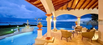 Introductory Rates !!! Awesome Panoramic Views, Luxury & Comfortable Villa