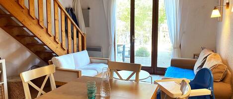 Smart TV, DVD player