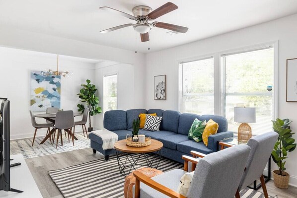 Téléviseur, chaîne audio