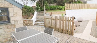 คอทเทจแบงก์โรส