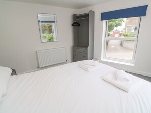 Cottage | 3 bedrooms, individually decorated, individually furnished, free WiFi - Rose Bank Cottage (Penzance)