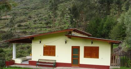 Swiss Chalet With Private Kitchen Near Lima