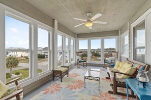 Interior - "Wicked Good Time" - 5 Bedroom, 3.5 Bath Home (Holden Beach)