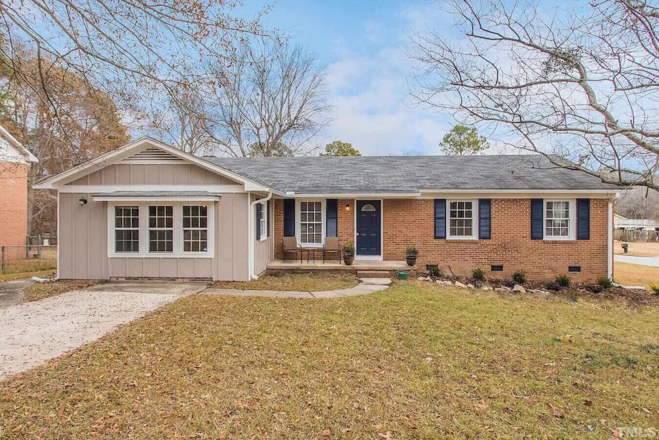 Cheerful 3 Bedroom Home Close to DT Raleigh