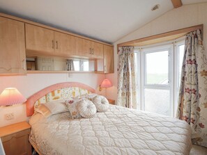 Cottage | 2 bedrooms, individually decorated, individually furnished, free WiFi - The Cabin (Lybster)