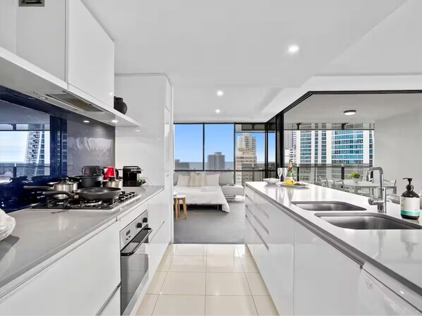 Fridge, microwave, oven, stovetop