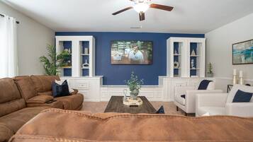 Smart TV, stereo, offices