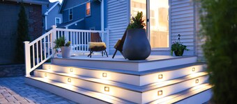 Modern 2BR/ Close to Boston with a lovely outdoor space