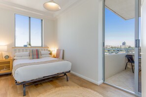 2 bedrooms, desk, iron/ironing board, WiFi