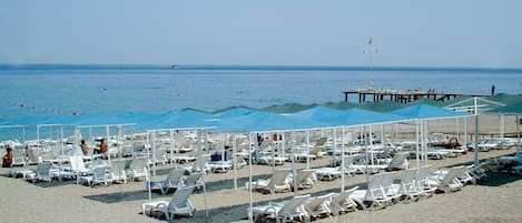Privat strand i närheten