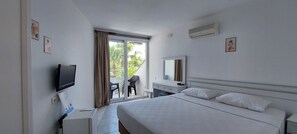 Standard Double or Twin Room | WiFi, bed sheets - UK Hotels Kiriş (Kemer)