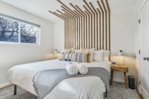 3 soverom, strykejern/-brett, reiseseng for barn og wi-fi