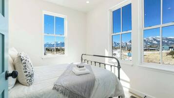 2 bedrooms, iron/ironing board, travel crib, WiFi