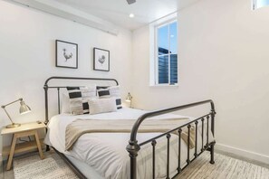 1 bedroom, iron/ironing board, travel crib, WiFi