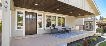 Craftsman by the Lake |  Unbelievable Location