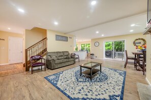 Luxury House, 6 Bedrooms, Accessible, Non Smoking | Living area | 65-inch flat-screen TV with cable channels, TV, fireplace