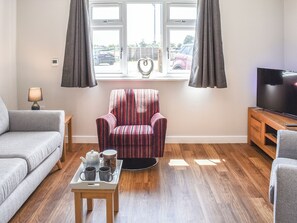 Living area - 3 bedroom accommodation in Martham (Martham)