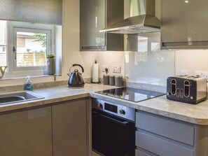 Lavavajillas y periquera 