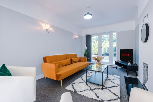 Premium House, Ensuite (Woodyear ) | Lounge