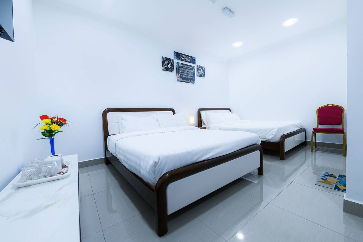 ห้องแฟมิลี่สวีท | โต๊ะทำงาน, Wi-Fi ฟรี, ผ้าปูที่นอน