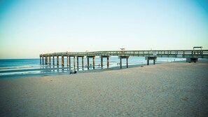 Unclassified image, 5 of 50, button