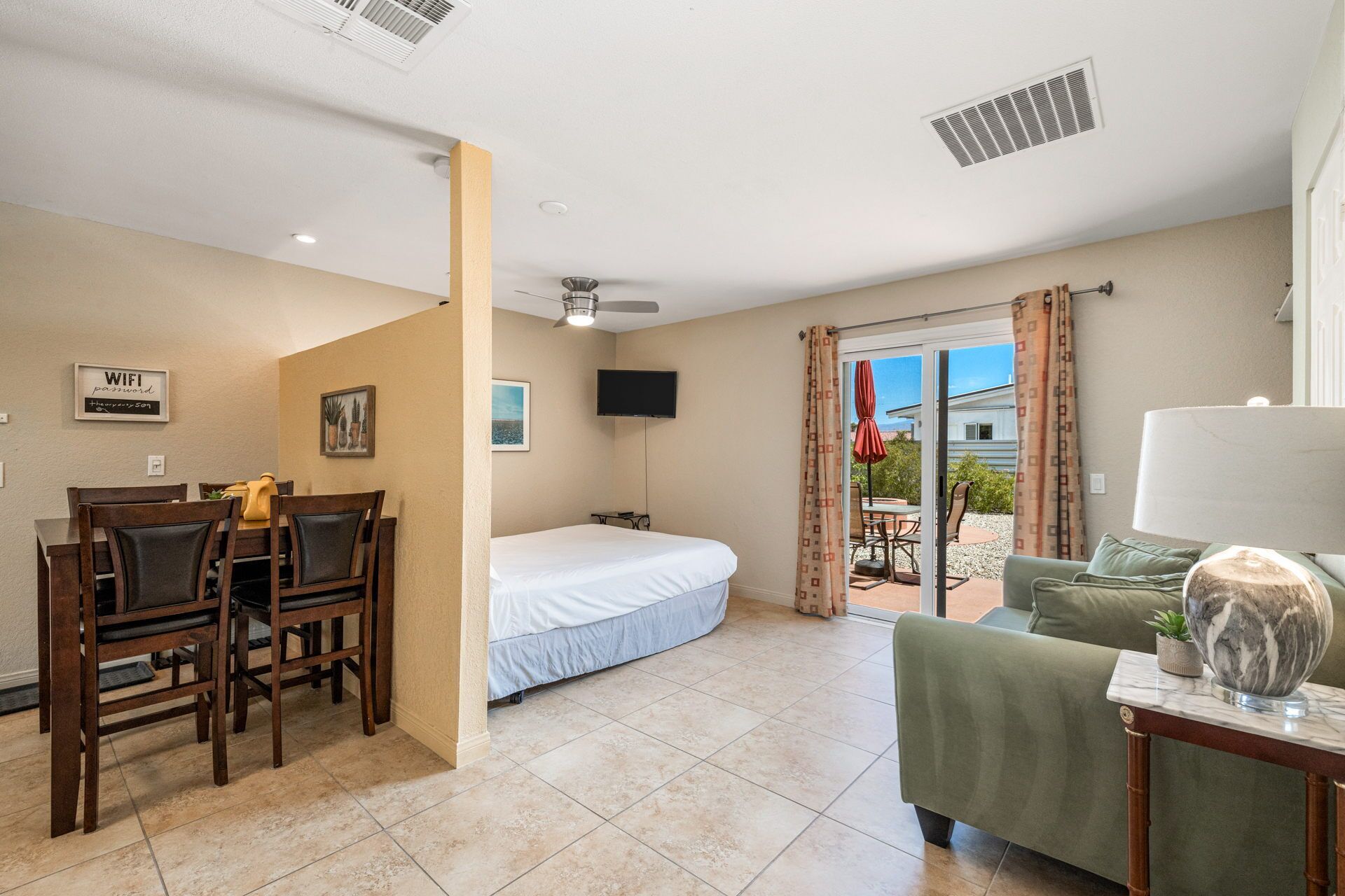 1 Schlafzimmer, kostenloses WLAN, Bettwäsche, Rollstuhlgeeignet