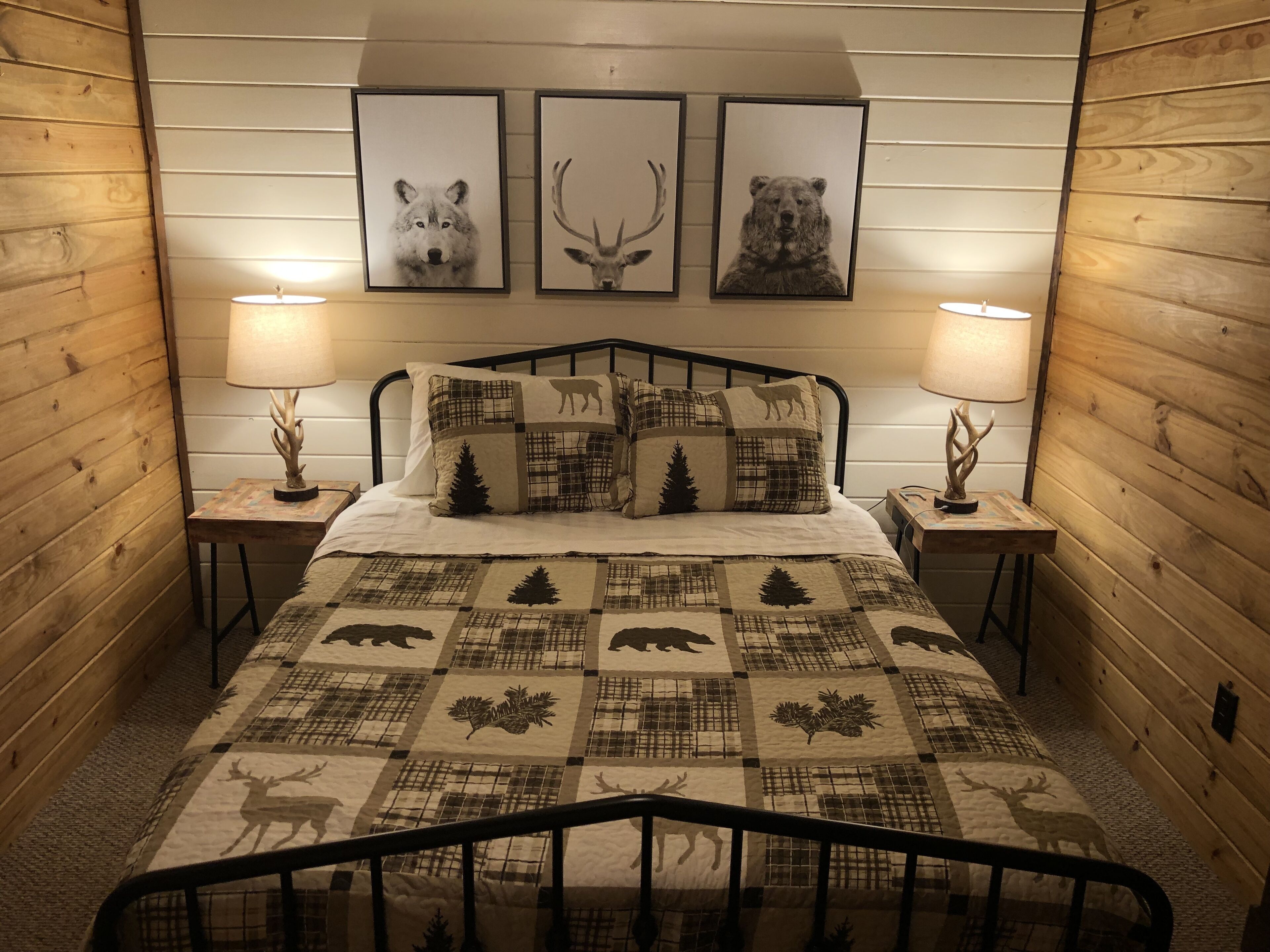 3 chambres, fer et planche à repasser, Wi-Fi gratuit, draps fournis