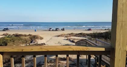 Sun Kissed Retreat, FRONT ROW! BEACHFRONT! BEAUTY!