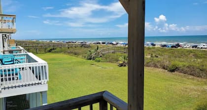 Sun Kissed Retreat, FRONT ROW! BEACHFRONT! BEAUTY!
