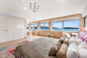 5 habitaciones, tabla de planchar con plancha, internet y ropa de cama 