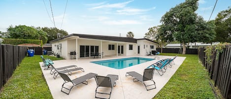 Outdoor pool, a heated pool
