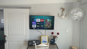 Interior - Sun Crest Villa, NEWLY REMODELED!! (Surfside Beach)