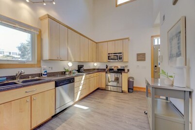 The Workspace Warehouse