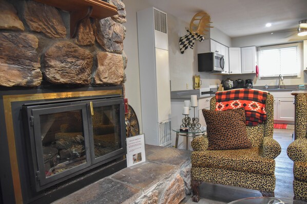 Flat-screen TV, fireplace