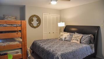 2 quartos, Wi-Fi de cortesia, roupa de cama