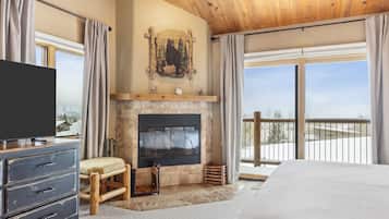 2 quartos, ferros/tábuas de passar roupa, Wi-Fi, roupa de cama