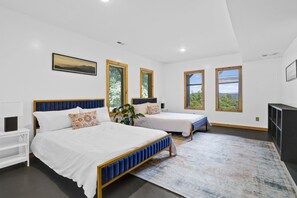 5 bedrooms, iron/ironing board, travel cot, free WiFi