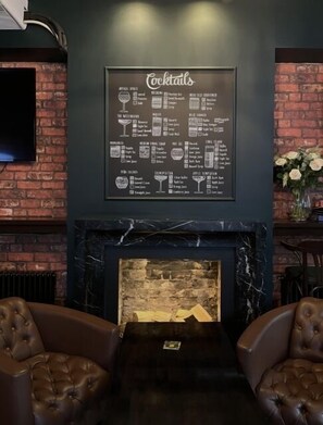 Superior Double Room, Ensuite (Ground Floor) | Food and drink