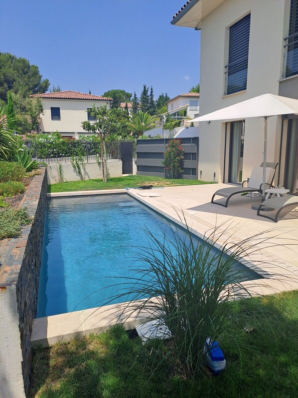Outdoor pool - [Villa center Aix-en-Provence] * free parking (Aix-en-Provence)