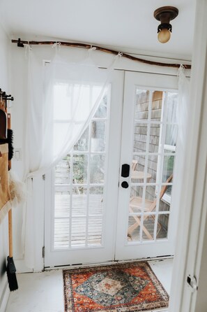 Interior - Enchanting cottage perfect for a romantic getaway (Bow)