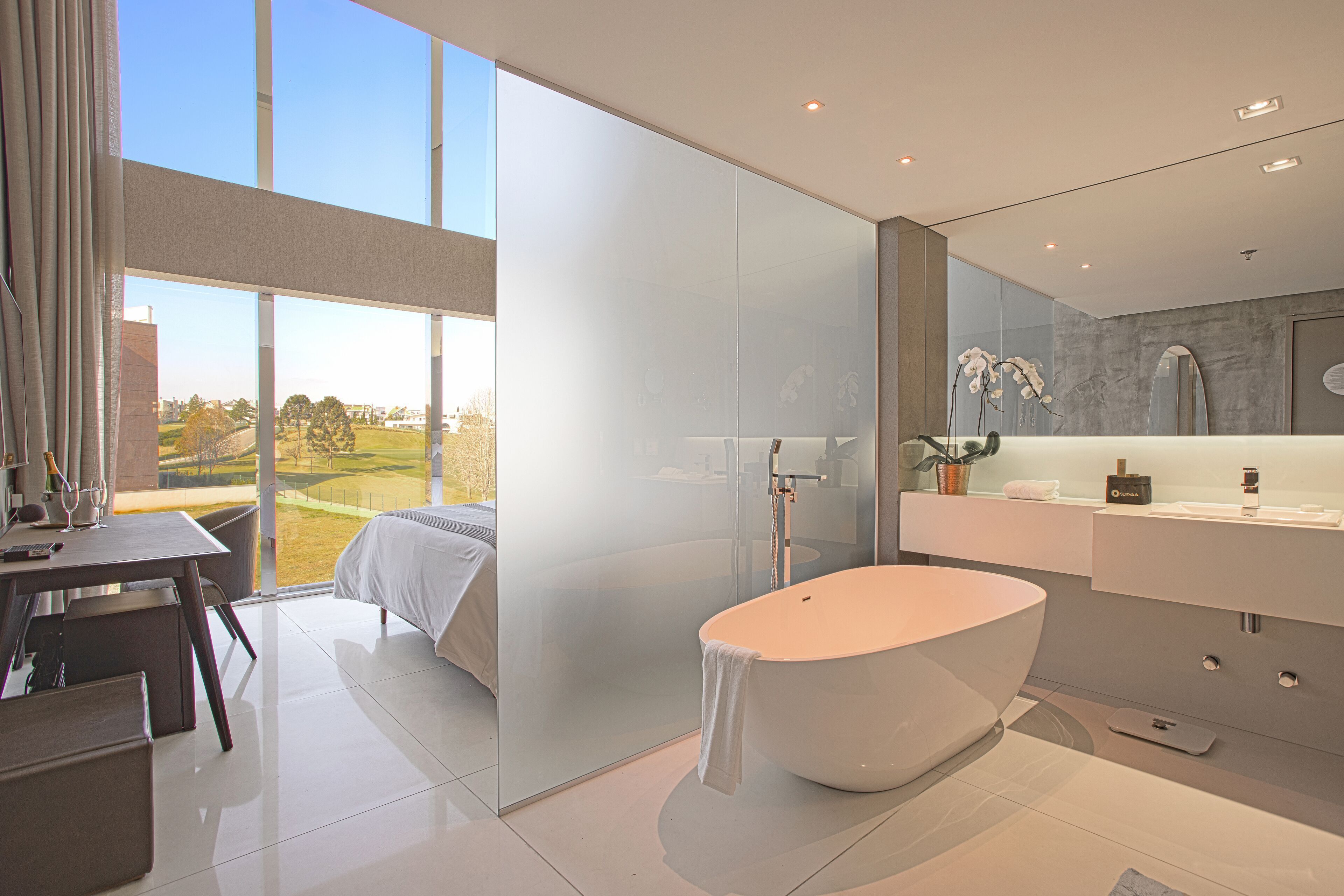 Premium bedding, pillowtop beds, minibar, in-room safe