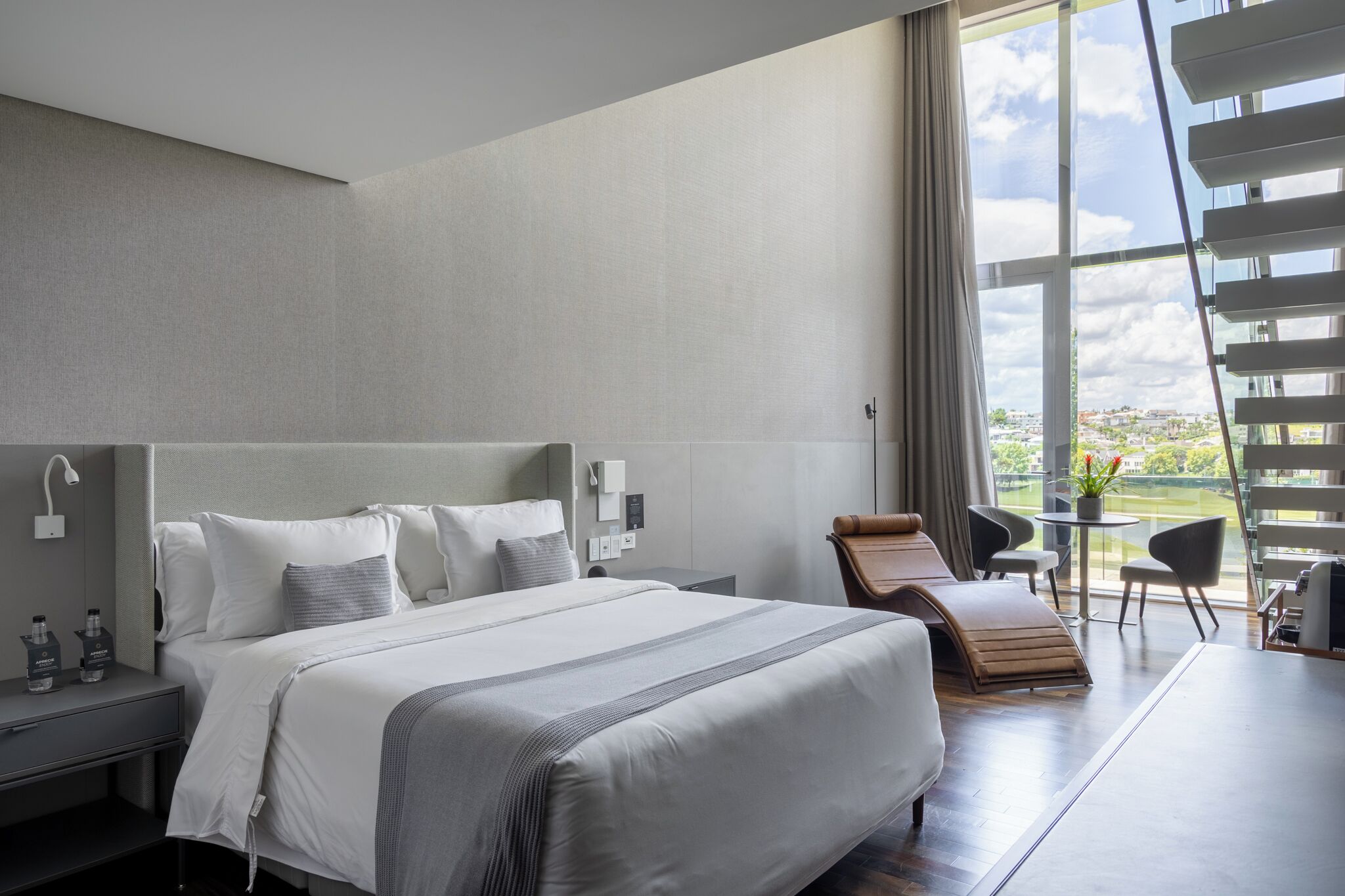 Club Double Room | Premium bedding, pillowtop beds, minibar, in-room safe