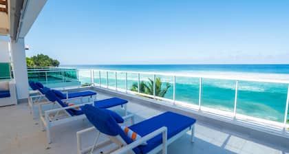 Beachfront Luxury Penthouse • 2 Levels • 4BR/3BA • Pools + Ocean Views