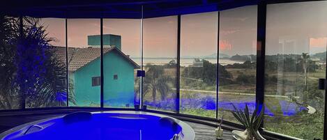 House Premium com Jacuzzi Privativa e Vista do Lago - Ibiraquera Life | 専用スパ浴槽