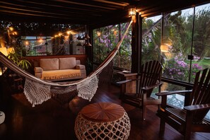 House Premium com Jacuzzi Privativa e Vista do Lago - Ibiraquera Life | Lanai (Veranda)