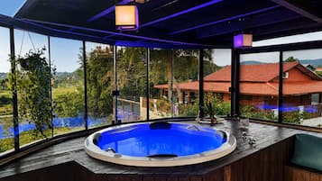 House Premium com Jacuzzi Privativa e Vista do Lago - Ibiraquera Life | City view