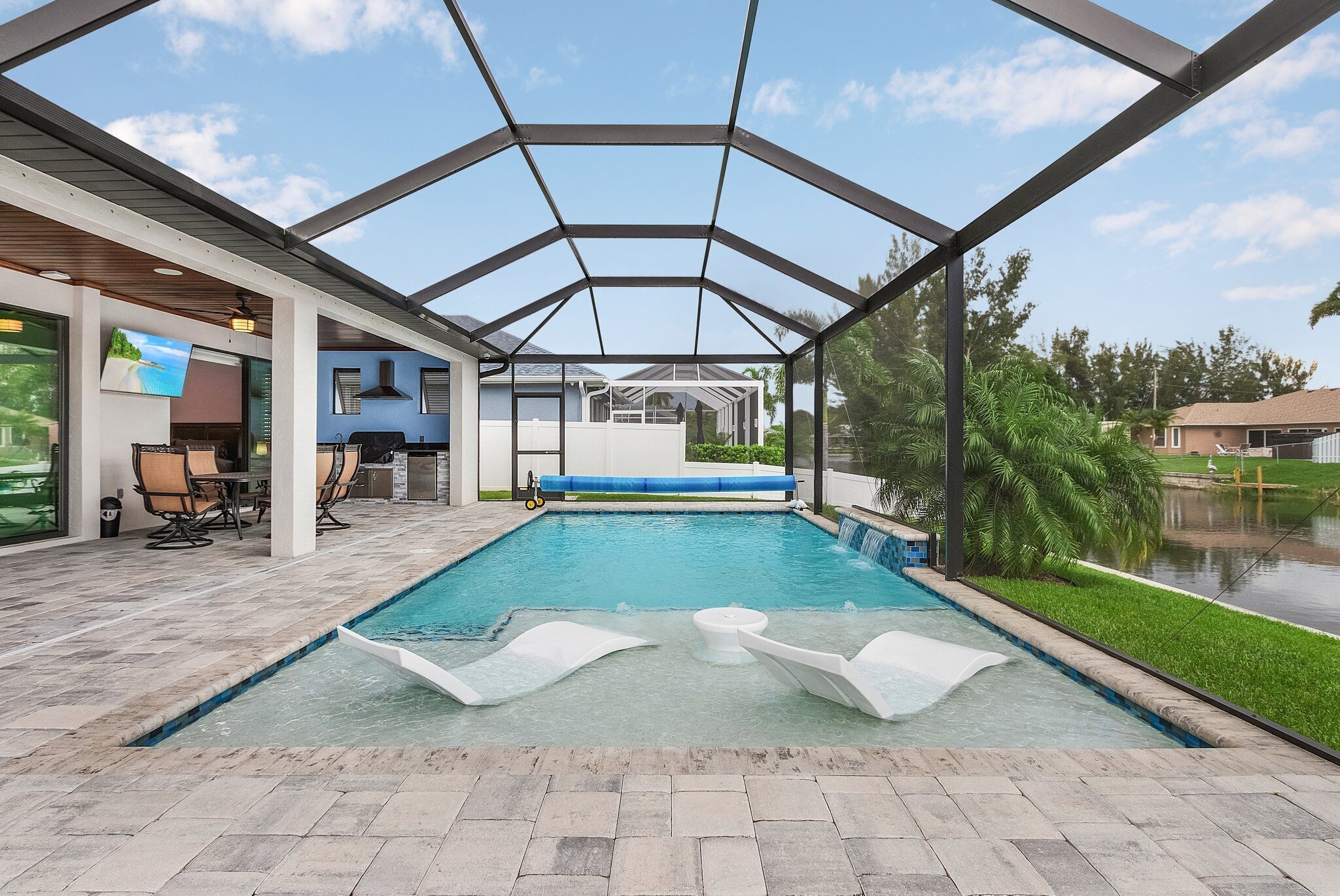 Outdoor pool, a heated pool