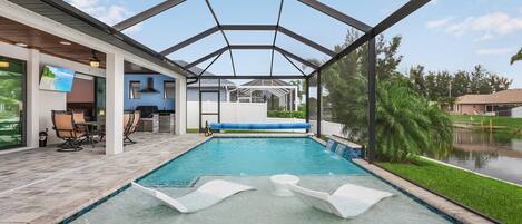 Piscine extérieure, piscine chauffée